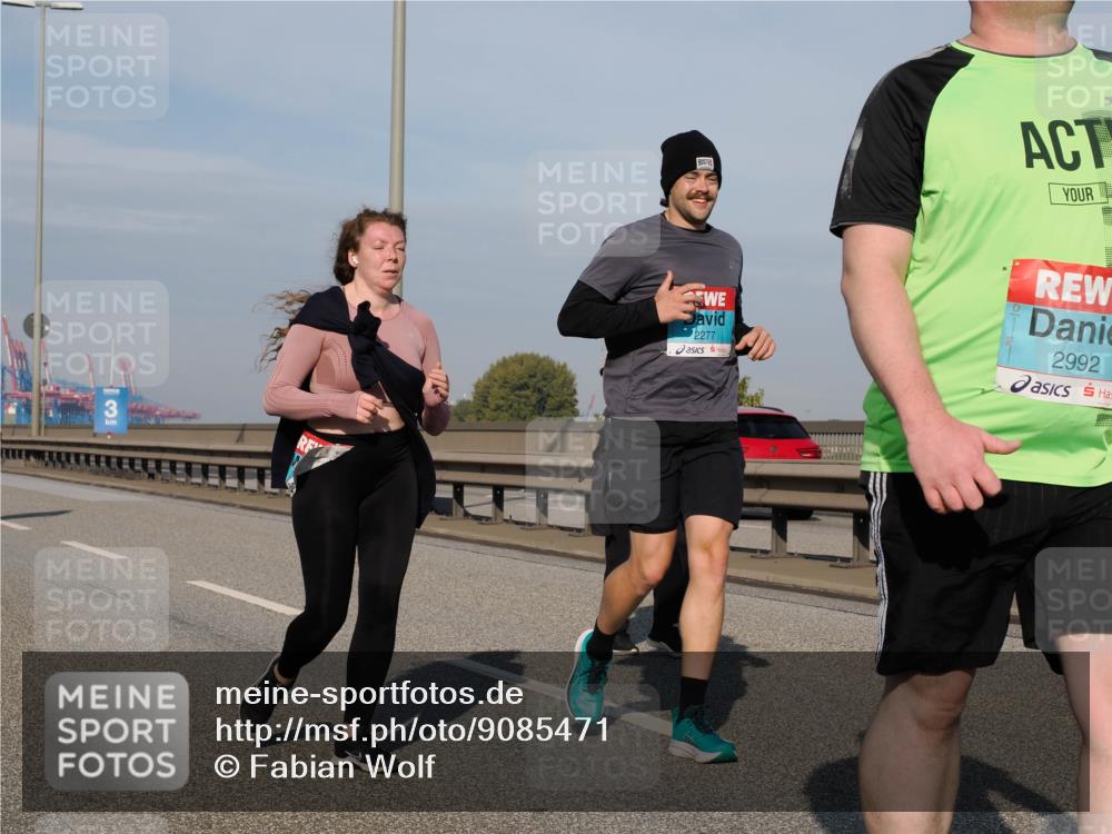 03.10.2025 - Köhlbrandbrückenlauf Fabian Wolf http://msf.ph/oto/9085471 03.10.2025 10:20:25 Position 3 3, 2277, 2992 meine-sportfotos.de