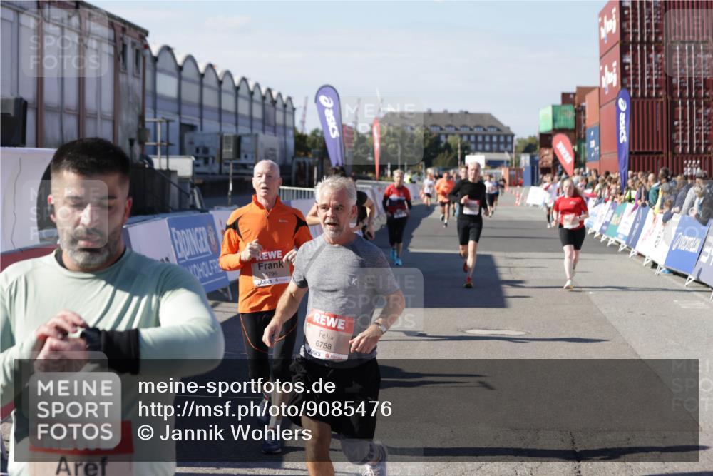 03.10.2025 - Köhlbrandbrückenlauf Jannik Wohlers http://msf.ph/oto/9085476 03.10.2025 13:18:37 Ziel 4154, 4280, 4606, 4796, 4812, 4819, 4826, 4882, 5115, 5178, 5192, 6084, 6429, 6500, 6596, 6700, 6758 meine-sportfotos.de