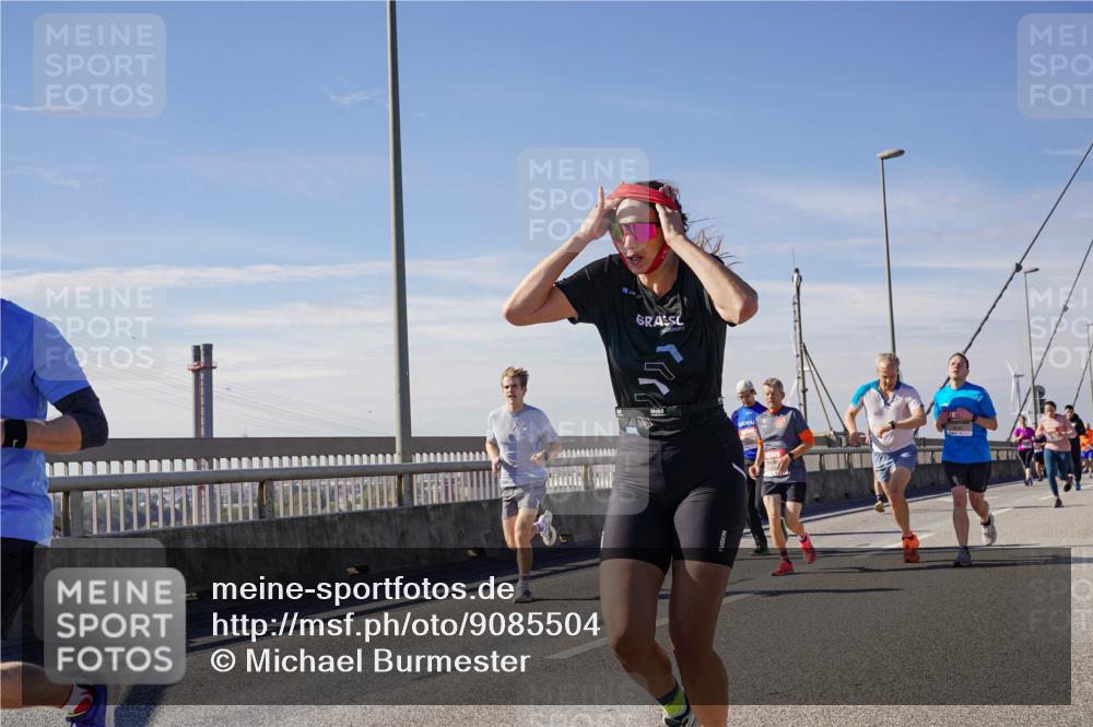 03.10.2025 - Köhlbrandbrückenlauf Michael Burmester http://msf.ph/oto/9085504 03.10.2025 12:43:06 Position 2  meine-sportfotos.de