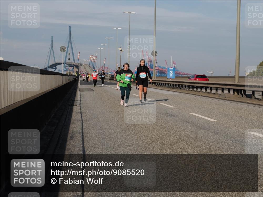 03.10.2025 - Köhlbrandbrückenlauf Fabian Wolf http://msf.ph/oto/9085520 03.10.2025 10:20:27 Position 3  meine-sportfotos.de
