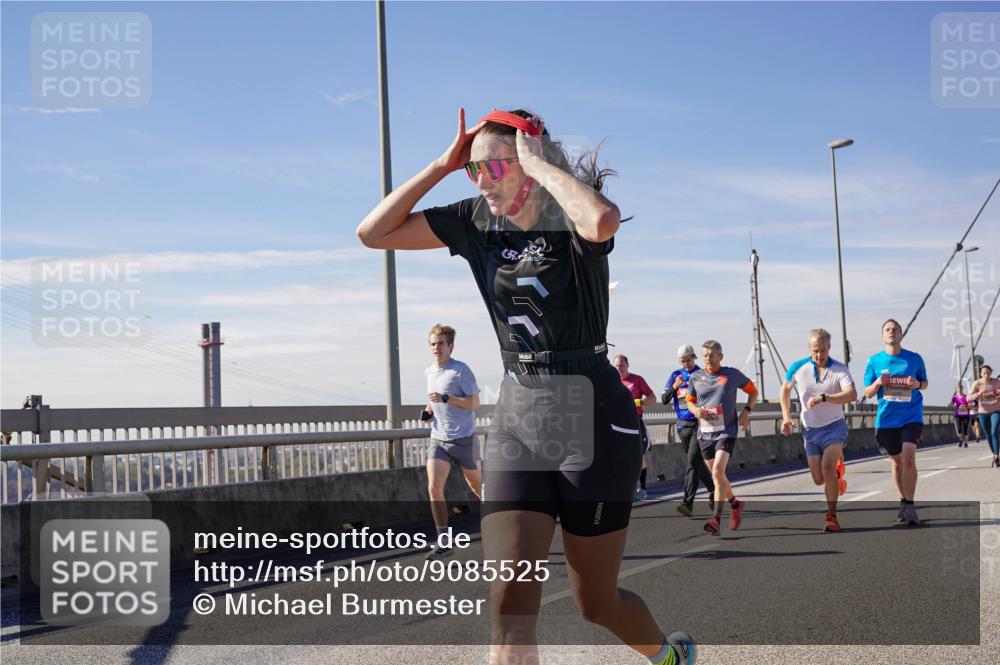 03.10.2025 - Köhlbrandbrückenlauf Michael Burmester http://msf.ph/oto/9085525 03.10.2025 12:43:06 Position 2  meine-sportfotos.de