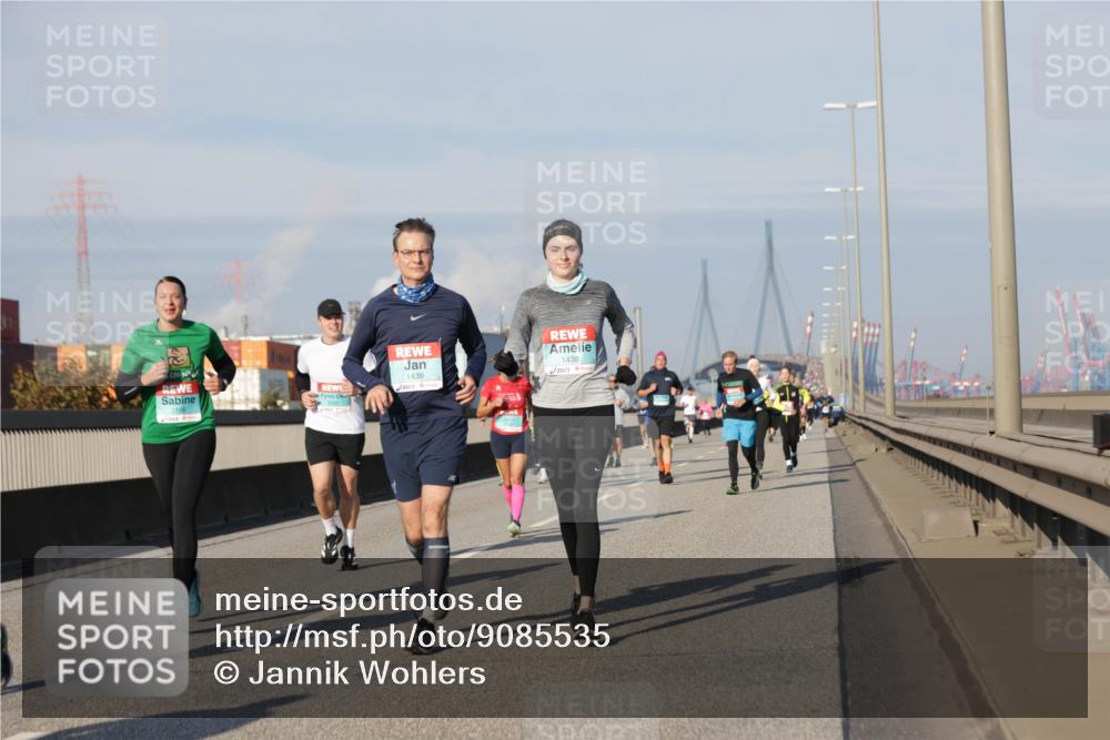 03.10.2025 - Köhlbrandbrückenlauf Jannik Wohlers http://msf.ph/oto/9085535 03.10.2025 09:56:53 Position 3 1439, 1438 meine-sportfotos.de