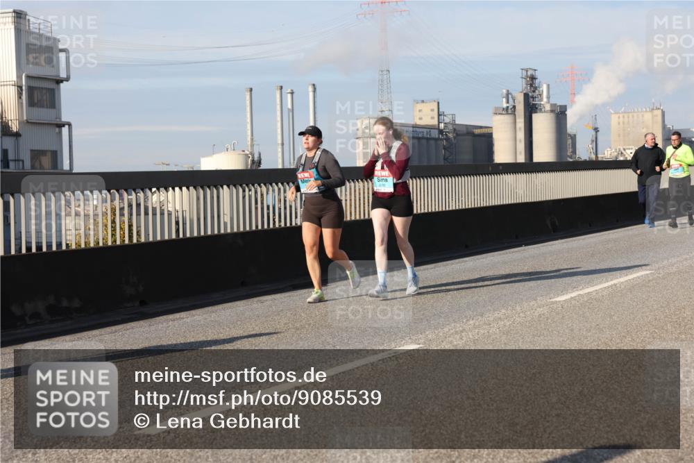 03.10.2025 - Köhlbrandbrückenlauf Lena Gebhardt http://msf.ph/oto/9085539 03.10.2025 10:05:31 Position 2 3389 meine-sportfotos.de
