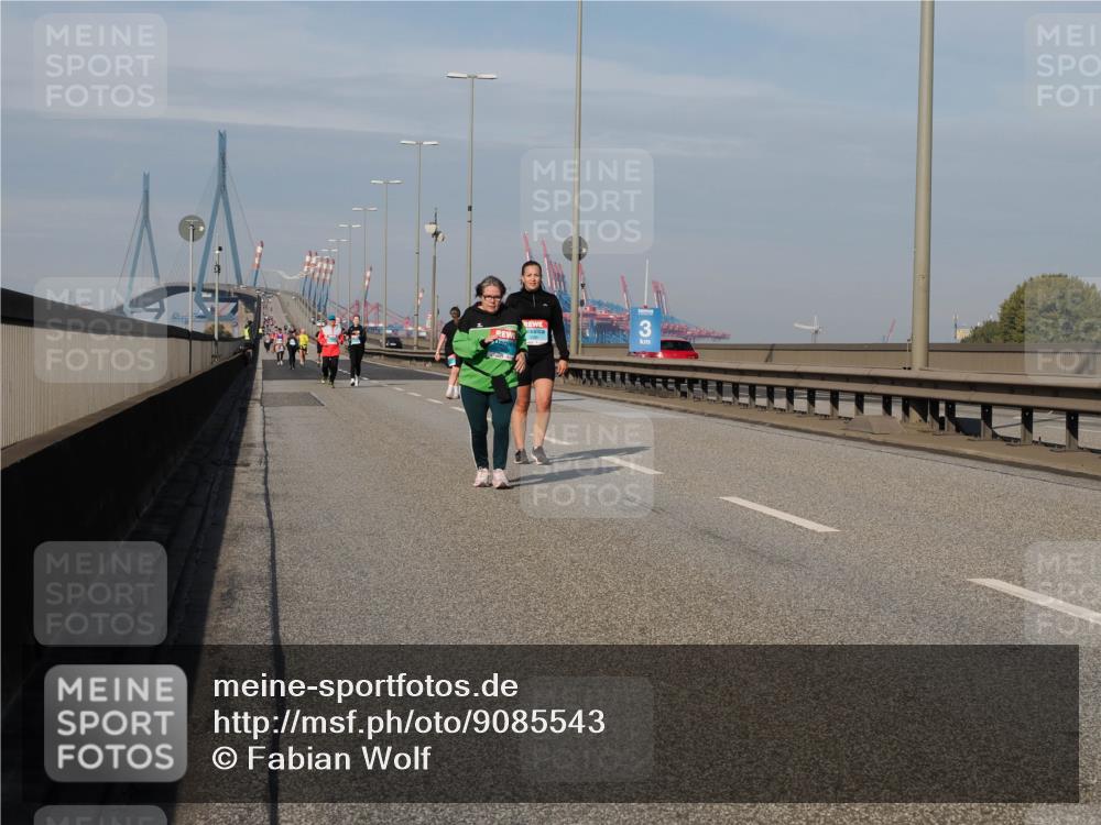 03.10.2025 - Köhlbrandbrückenlauf Fabian Wolf http://msf.ph/oto/9085543 03.10.2025 10:20:28 Position 3  meine-sportfotos.de