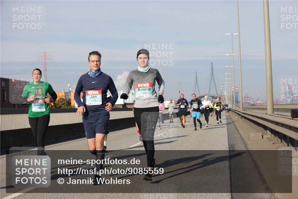03.10.2025 - Köhlbrandbrückenlauf Jannik Wohlers http://msf.ph/oto/9085559 03.10.2025 09:56:53 Position 3 1439, 1438 meine-sportfotos.de
