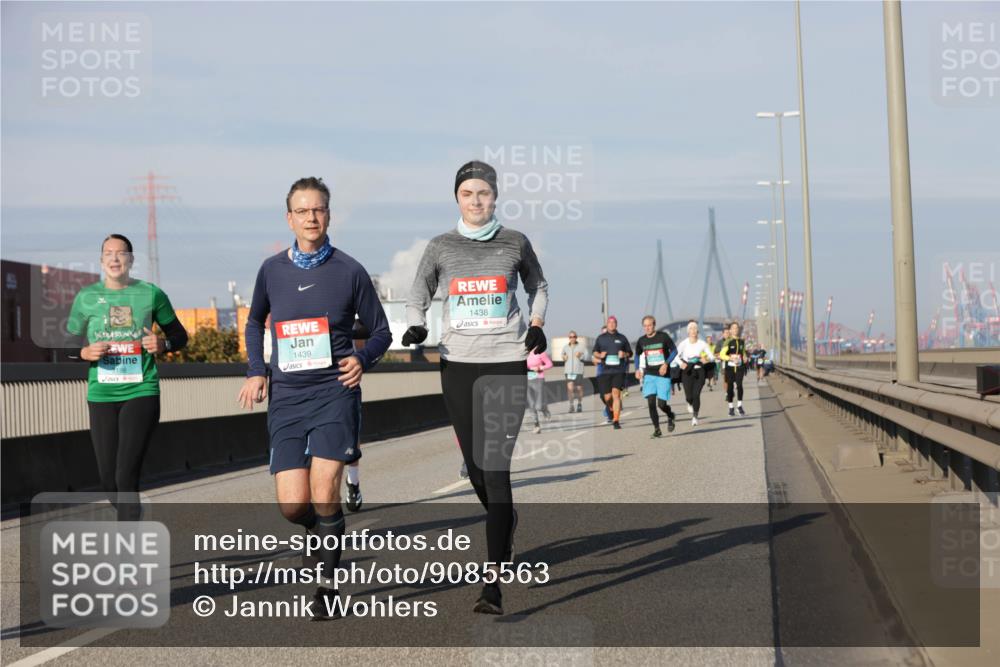 03.10.2025 - Köhlbrandbrückenlauf Jannik Wohlers http://msf.ph/oto/9085563 03.10.2025 09:56:53 Position 3 1439, 1438 meine-sportfotos.de