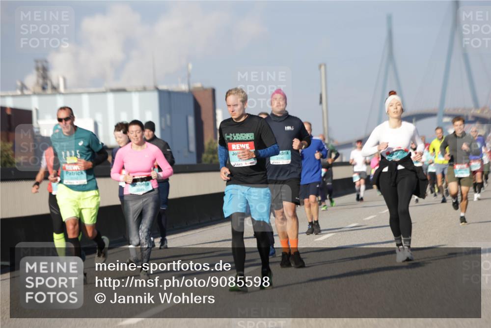 03.10.2025 - Köhlbrandbrückenlauf Jannik Wohlers http://msf.ph/oto/9085598 03.10.2025 09:56:56 Position 3 21, 25, 3146 meine-sportfotos.de