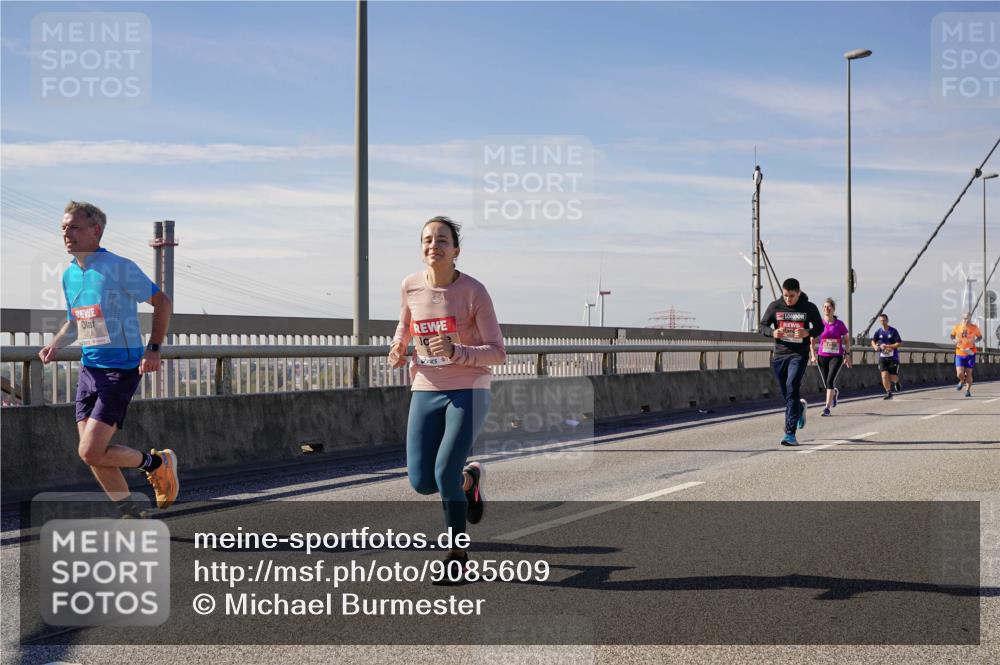 03.10.2025 - Köhlbrandbrückenlauf Michael Burmester http://msf.ph/oto/9085609 03.10.2025 12:43:11 Position 2  meine-sportfotos.de