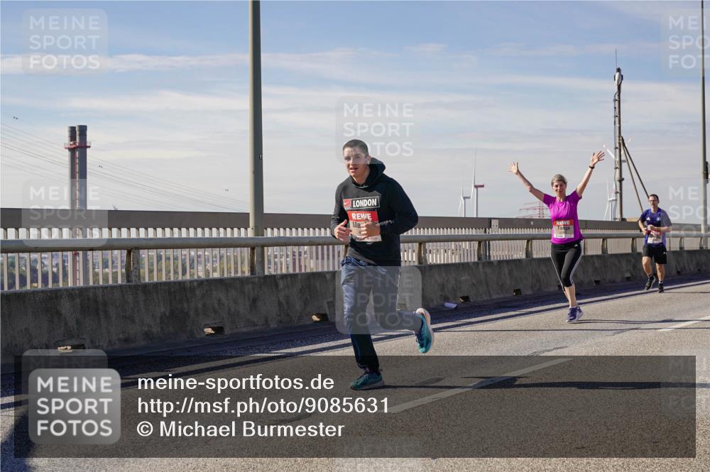 03.10.2025 - Köhlbrandbrückenlauf Michael Burmester http://msf.ph/oto/9085631 03.10.2025 12:43:13 Position 2  meine-sportfotos.de