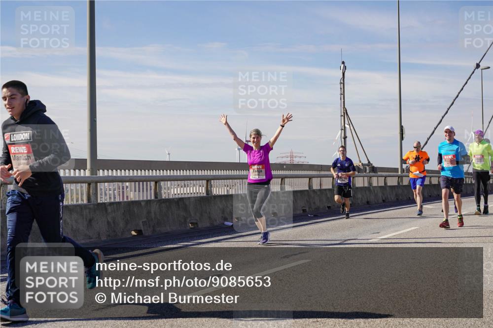 03.10.2025 - Köhlbrandbrückenlauf Michael Burmester http://msf.ph/oto/9085653 03.10.2025 12:43:13 Position 2 4507 meine-sportfotos.de