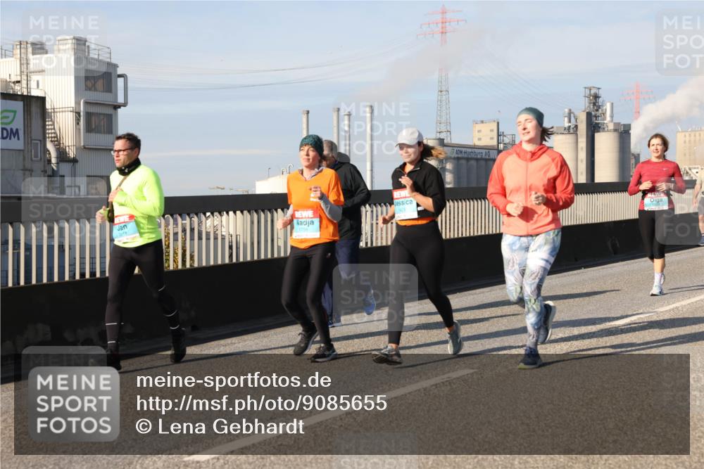 03.10.2025 - Köhlbrandbrückenlauf Lena Gebhardt http://msf.ph/oto/9085655 03.10.2025 10:05:37 Position 2 1425, 1756 meine-sportfotos.de
