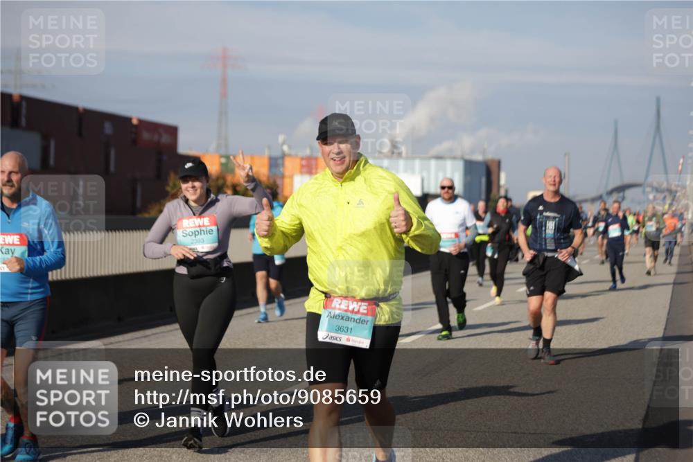 03.10.2025 - Köhlbrandbrückenlauf Jannik Wohlers http://msf.ph/oto/9085659 03.10.2025 10:07:31 Position 3 2393, 3631 meine-sportfotos.de