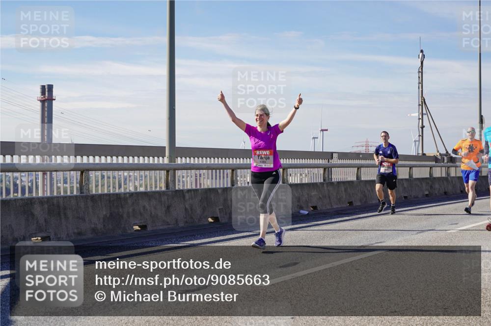 03.10.2025 - Köhlbrandbrückenlauf Michael Burmester http://msf.ph/oto/9085663 03.10.2025 12:43:14 Position 2 4384 meine-sportfotos.de
