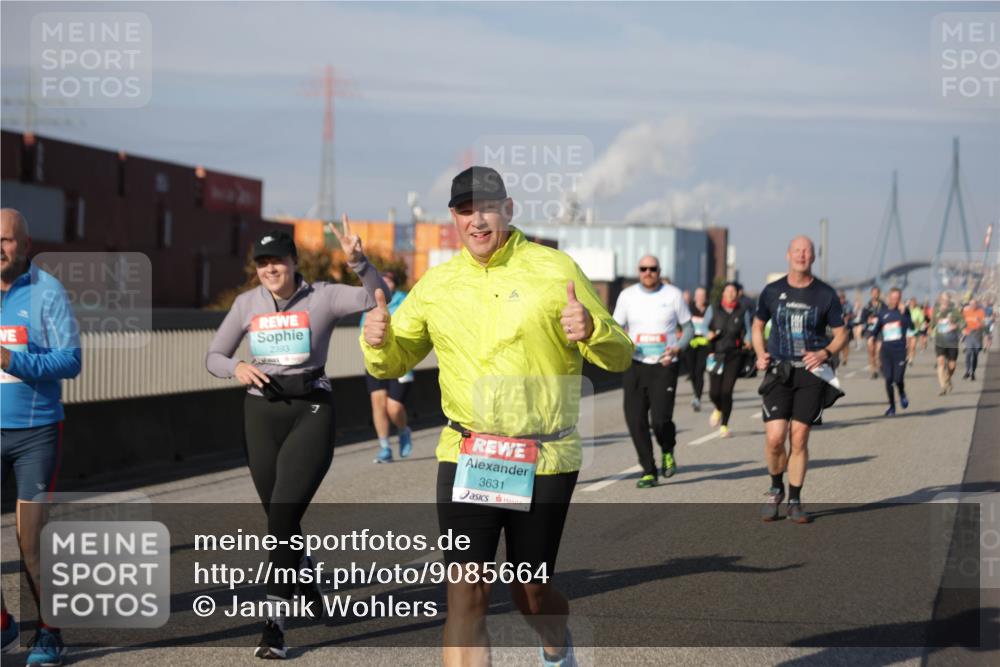 03.10.2025 - Köhlbrandbrückenlauf Jannik Wohlers http://msf.ph/oto/9085664 03.10.2025 10:07:32 Position 3 2393, 3631 meine-sportfotos.de