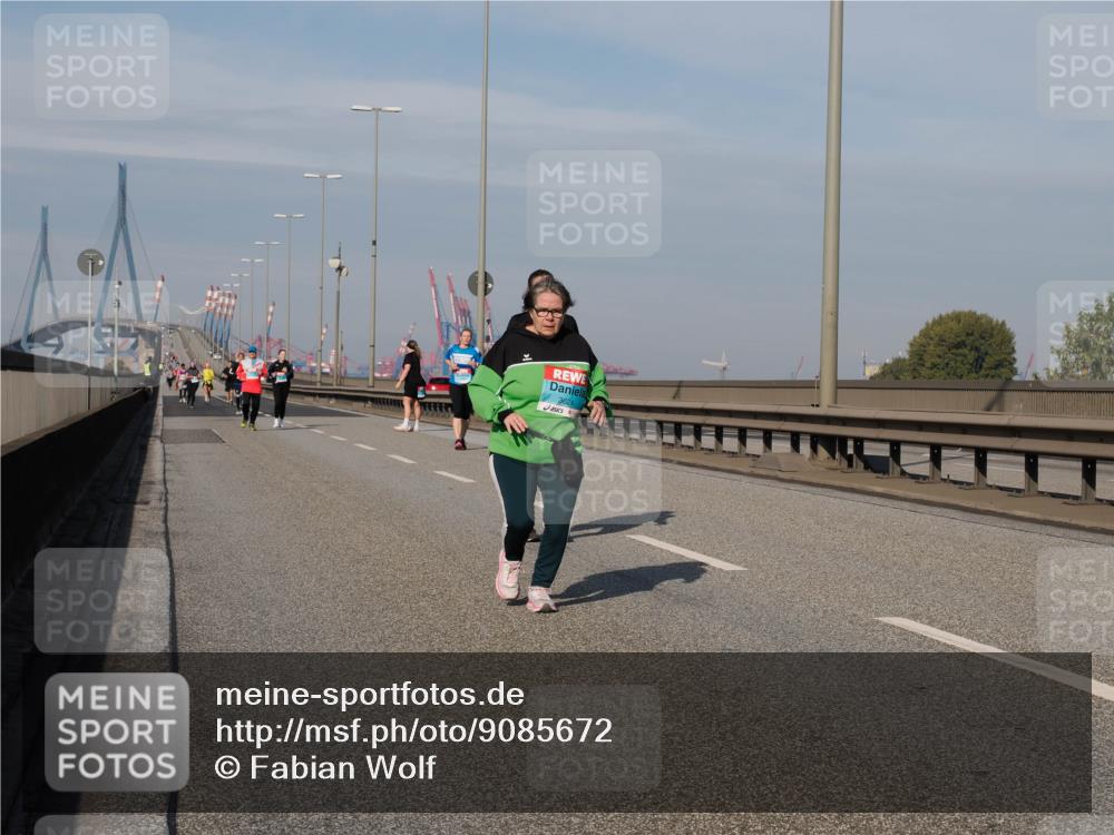 03.10.2025 - Köhlbrandbrückenlauf Fabian Wolf http://msf.ph/oto/9085672 03.10.2025 10:20:31 Position 3 3624 meine-sportfotos.de