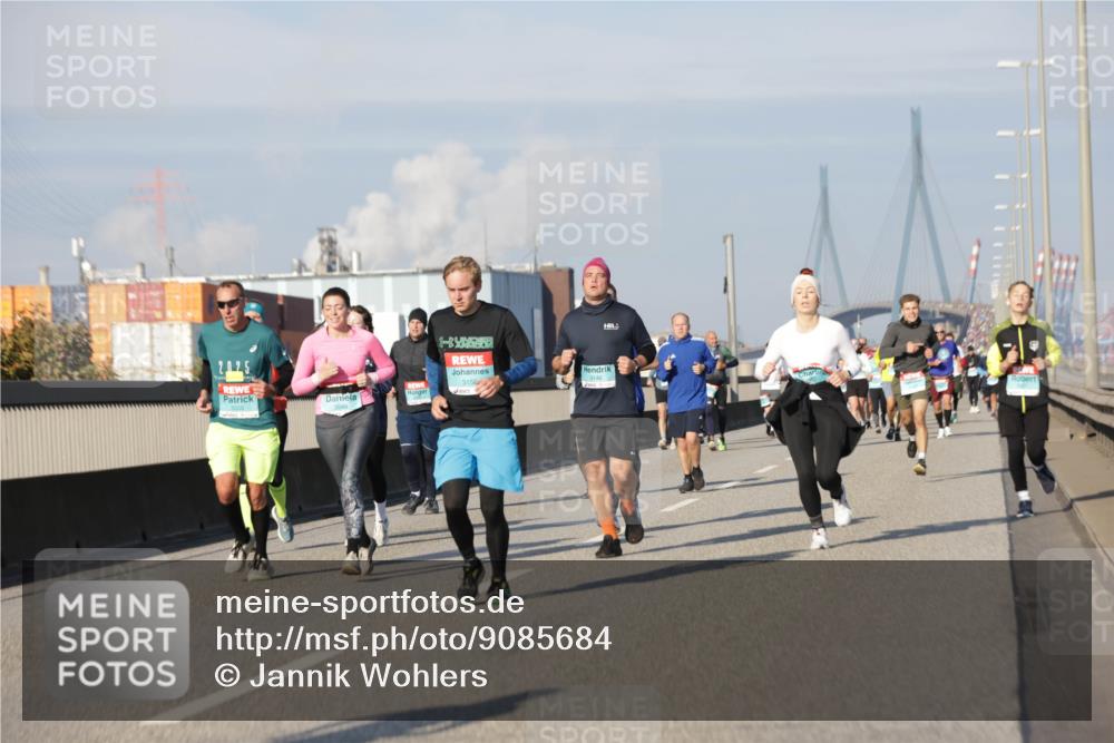 03.10.2025 - Köhlbrandbrückenlauf Jannik Wohlers http://msf.ph/oto/9085684 03.10.2025 09:56:57 Position 3 3150 meine-sportfotos.de