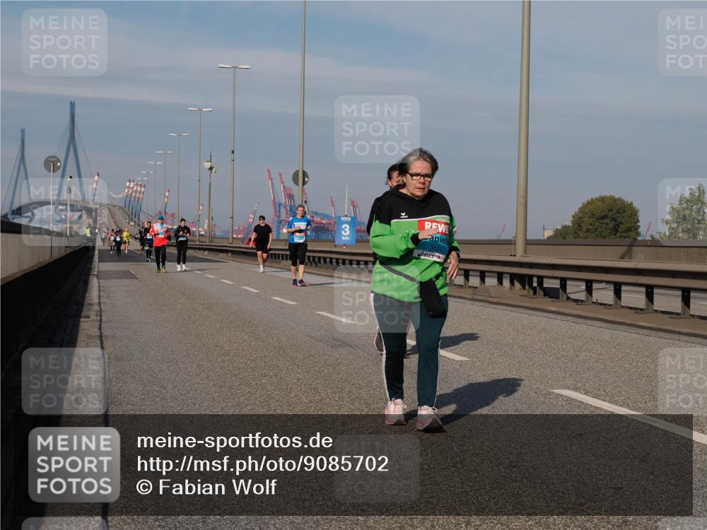 03.10.2025 - Köhlbrandbrückenlauf Fabian Wolf http://msf.ph/oto/9085702 03.10.2025 10:20:32 Position 3 3624 meine-sportfotos.de