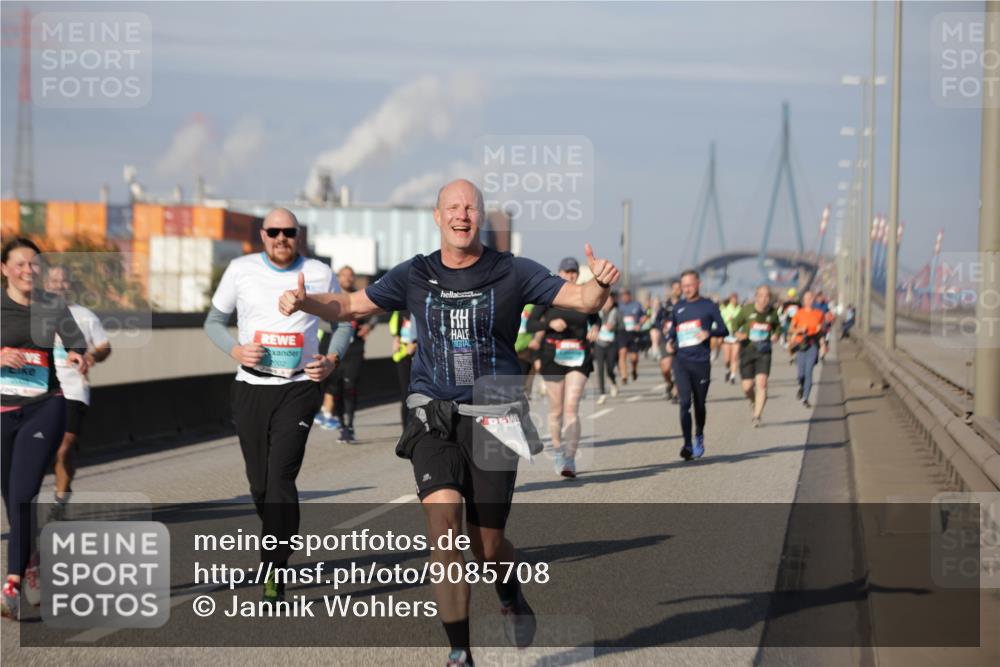 03.10.2025 - Köhlbrandbrückenlauf Jannik Wohlers http://msf.ph/oto/9085708 03.10.2025 10:07:33 Position 3  meine-sportfotos.de