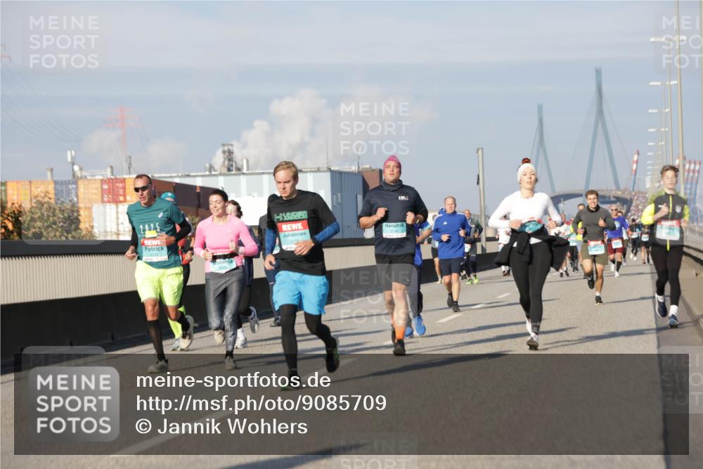 03.10.2025 - Köhlbrandbrückenlauf Jannik Wohlers http://msf.ph/oto/9085709 03.10.2025 09:56:58 Position 3 3550 meine-sportfotos.de