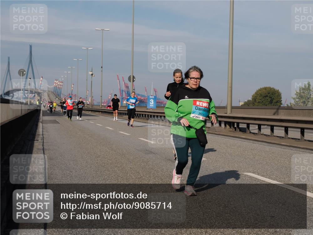 03.10.2025 - Köhlbrandbrückenlauf Fabian Wolf http://msf.ph/oto/9085714 03.10.2025 10:20:32 Position 3 3, 3624 meine-sportfotos.de