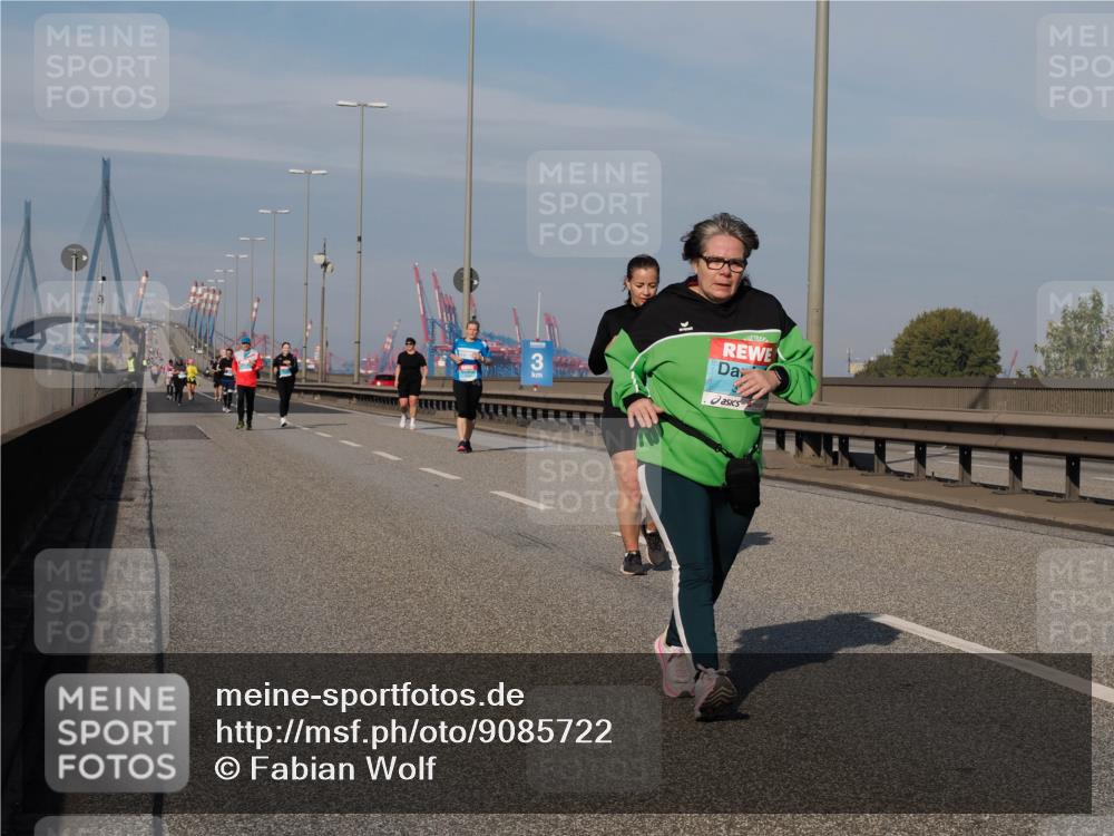 03.10.2025 - Köhlbrandbrückenlauf Fabian Wolf http://msf.ph/oto/9085722 03.10.2025 10:20:33 Position 3 3 meine-sportfotos.de