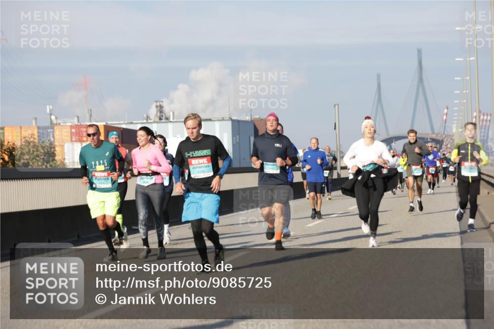 03.10.2025 - Köhlbrandbrückenlauf Jannik Wohlers http://msf.ph/oto/9085725 03.10.2025 09:56:58 Position 3 3156 meine-sportfotos.de