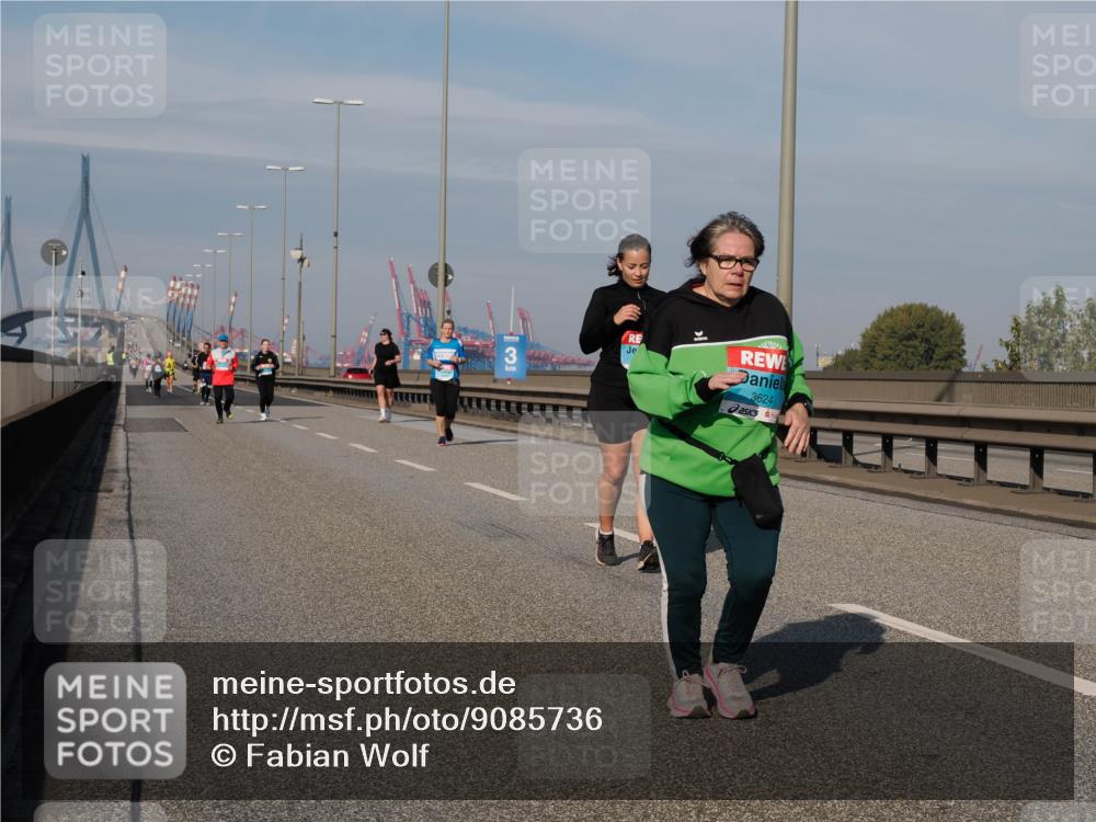 03.10.2025 - Köhlbrandbrückenlauf Fabian Wolf http://msf.ph/oto/9085736 03.10.2025 10:20:33 Position 3 3624 meine-sportfotos.de