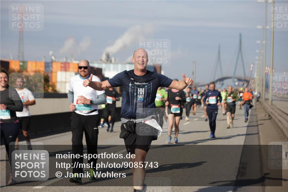 03.10.2025 - Köhlbrandbrückenlauf Jannik Wohlers http://msf.ph/oto/9085743 03.10.2025 10:07:34 Position 3 2008, 2002 meine-sportfotos.de
