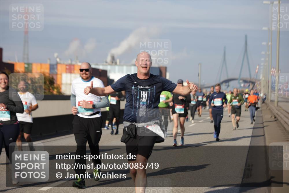 03.10.2025 - Köhlbrandbrückenlauf Jannik Wohlers http://msf.ph/oto/9085749 03.10.2025 10:07:34 Position 3  meine-sportfotos.de