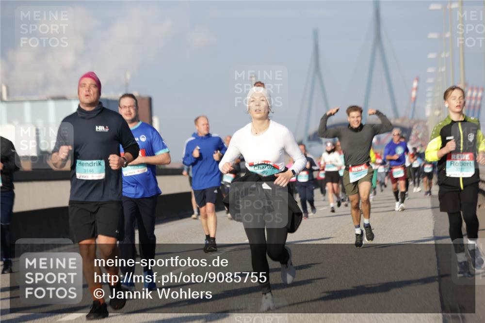 03.10.2025 - Köhlbrandbrückenlauf Jannik Wohlers http://msf.ph/oto/9085755 03.10.2025 09:56:59 Position 3 1805, 3146, 69 meine-sportfotos.de