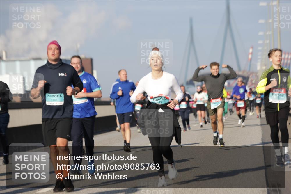 03.10.2025 - Köhlbrandbrückenlauf Jannik Wohlers http://msf.ph/oto/9085763 03.10.2025 09:56:59 Position 3 3146, 69 meine-sportfotos.de
