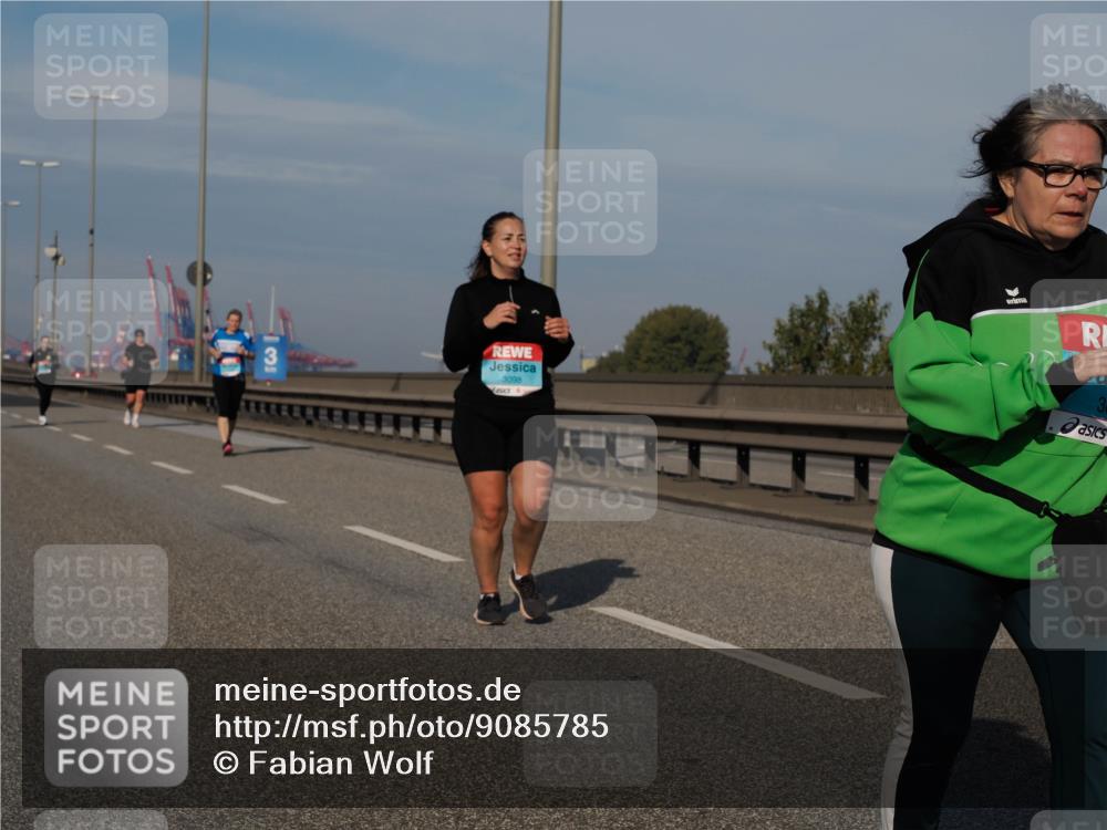 03.10.2025 - Köhlbrandbrückenlauf Fabian Wolf http://msf.ph/oto/9085785 03.10.2025 10:20:34 Position 3 3, 3098 meine-sportfotos.de