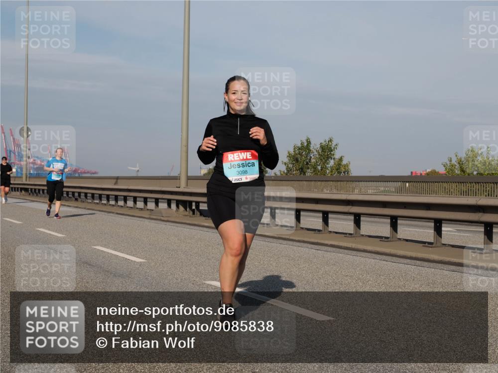 03.10.2025 - Köhlbrandbrückenlauf Fabian Wolf http://msf.ph/oto/9085838 03.10.2025 10:20:35 Position 3 3098 meine-sportfotos.de