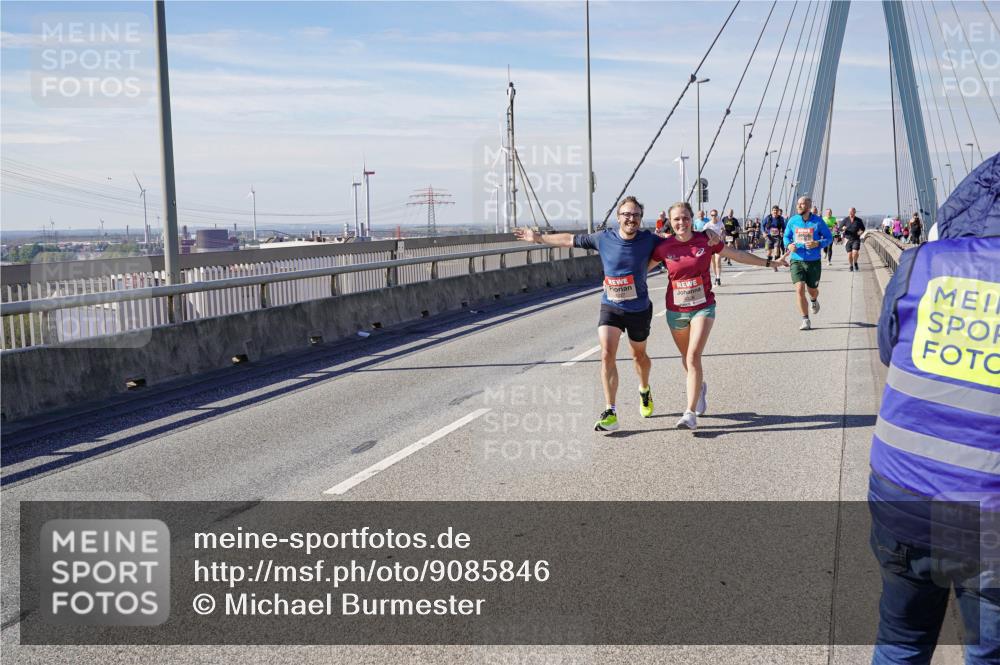 03.10.2025 - Köhlbrandbrückenlauf Michael Burmester http://msf.ph/oto/9085846 03.10.2025 12:43:23 Position 2  meine-sportfotos.de