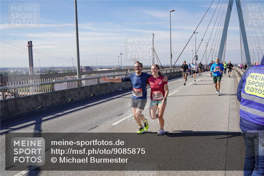 03.10.2025 - Köhlbrandbrückenlauf Michael Burmester http://msf.ph/oto/9085875 03.10.2025 12:43:23 Position 2 4328 meine-sportfotos.de