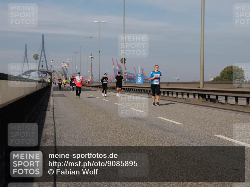 03.10.2025 - Köhlbrandbrückenlauf Fabian Wolf http://msf.ph/oto/9085895 03.10.2025 10:20:37 Position 3 3 meine-sportfotos.de