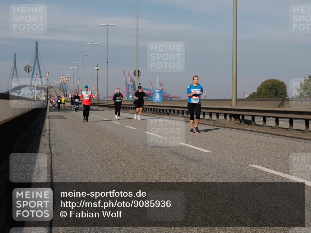 03.10.2025 - Köhlbrandbrückenlauf Fabian Wolf http://msf.ph/oto/9085936 03.10.2025 10:20:39 Position 3 3 meine-sportfotos.de