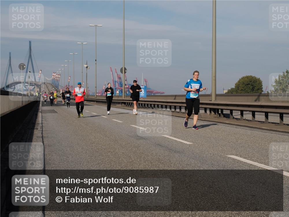03.10.2025 - Köhlbrandbrückenlauf Fabian Wolf http://msf.ph/oto/9085987 03.10.2025 10:20:40 Position 3  meine-sportfotos.de