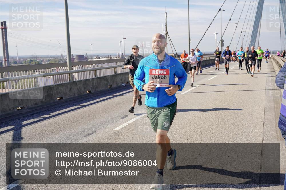 03.10.2025 - Köhlbrandbrückenlauf Michael Burmester http://msf.ph/oto/9086004 03.10.2025 12:43:26 Position 2 4413 meine-sportfotos.de