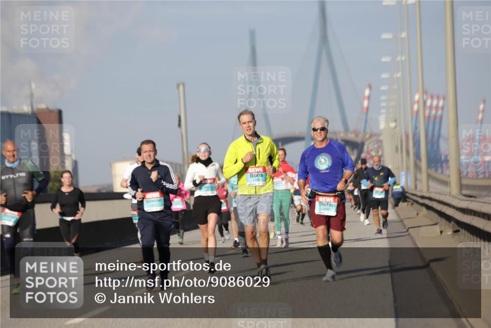 03.10.2025 - Köhlbrandbrückenlauf Jannik Wohlers http://msf.ph/oto/9086029 03.10.2025 09:57:06 Position 3 1611, 1768, 3406 meine-sportfotos.de