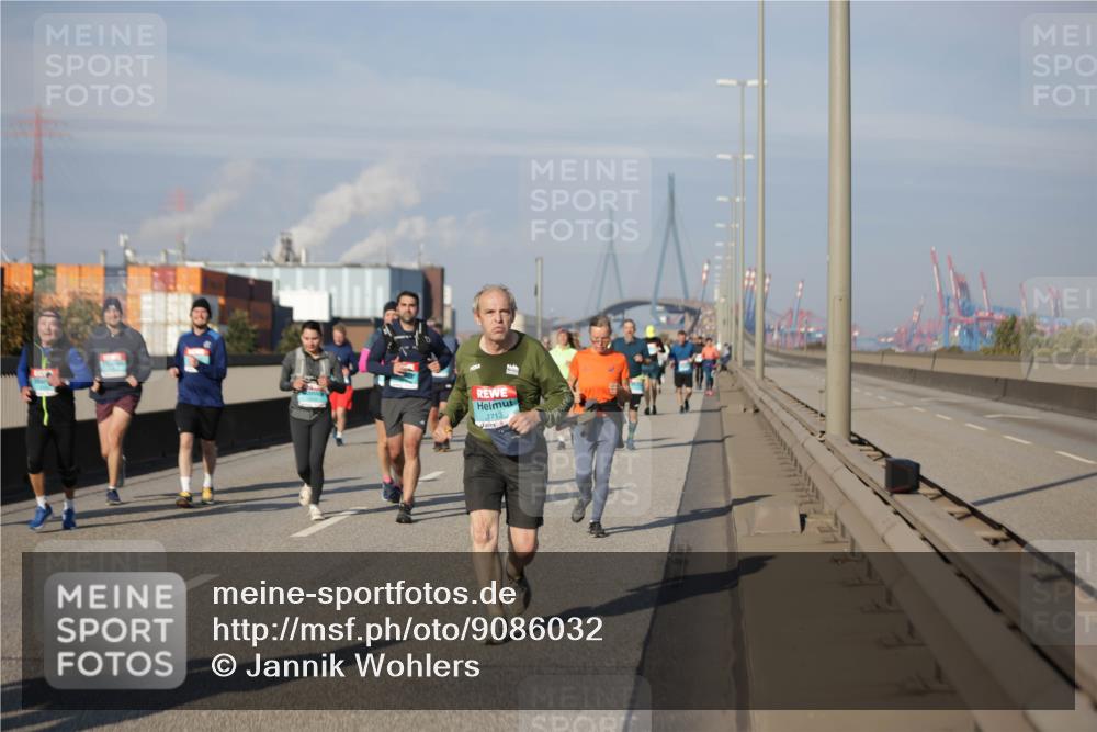 03.10.2025 - Köhlbrandbrückenlauf Jannik Wohlers http://msf.ph/oto/9086032 03.10.2025 10:07:42 Position 3 1713 meine-sportfotos.de