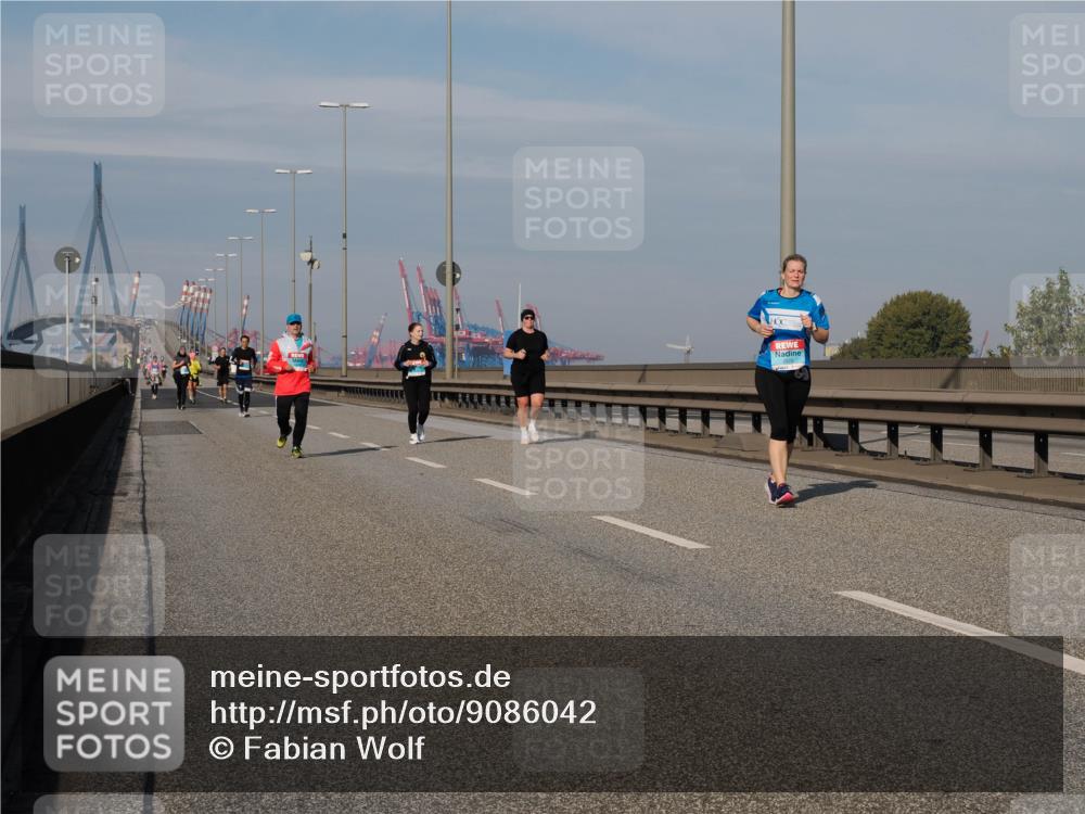 03.10.2025 - Köhlbrandbrückenlauf Fabian Wolf http://msf.ph/oto/9086042 03.10.2025 10:20:41 Position 3  meine-sportfotos.de