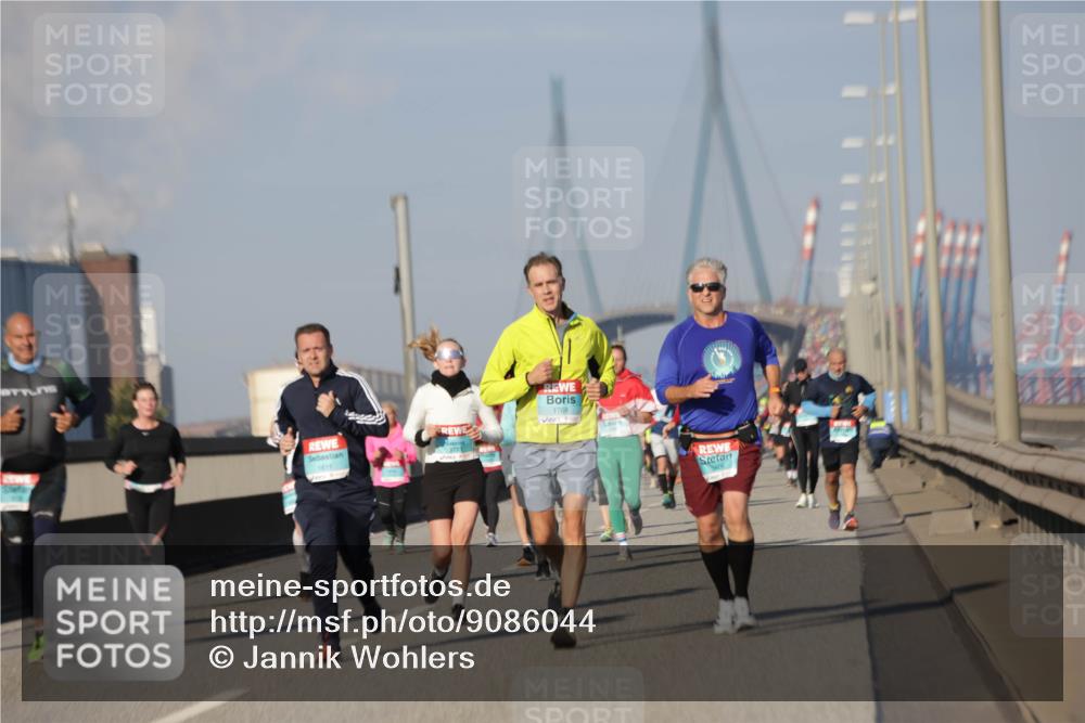 03.10.2025 - Köhlbrandbrückenlauf Jannik Wohlers http://msf.ph/oto/9086044 03.10.2025 09:57:06 Position 3 1768 meine-sportfotos.de