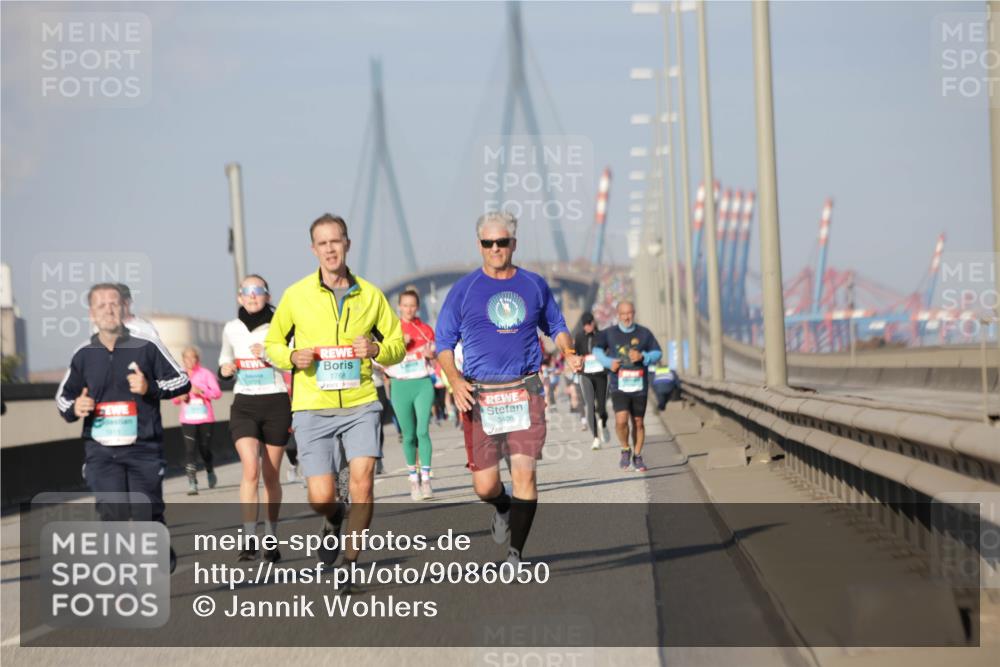 03.10.2025 - Köhlbrandbrückenlauf Jannik Wohlers http://msf.ph/oto/9086050 03.10.2025 09:57:07 Position 3 1768, 3406 meine-sportfotos.de