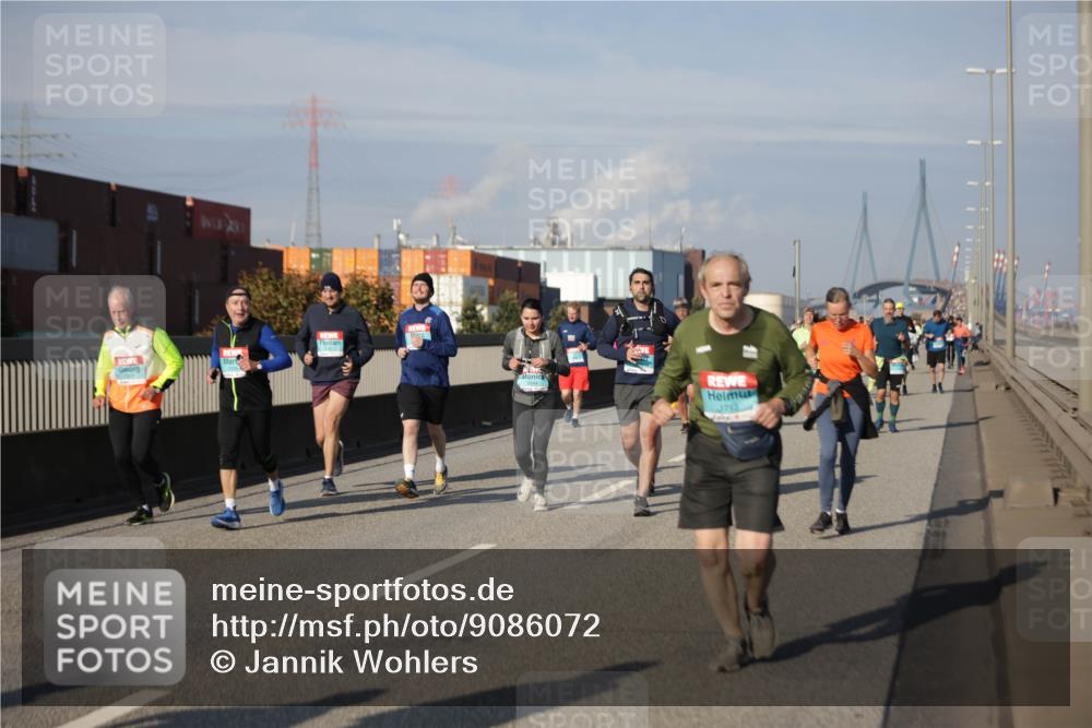 03.10.2025 - Köhlbrandbrückenlauf Jannik Wohlers http://msf.ph/oto/9086072 03.10.2025 10:07:42 Position 3 713 meine-sportfotos.de