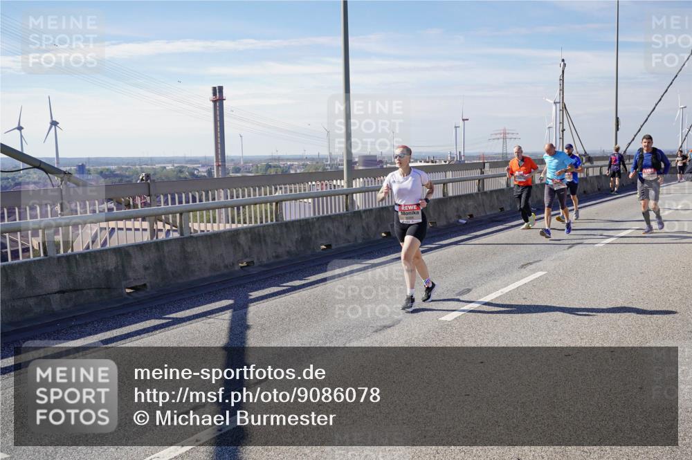 03.10.2025 - Köhlbrandbrückenlauf Michael Burmester http://msf.ph/oto/9086078 03.10.2025 12:43:29 Position 2  meine-sportfotos.de