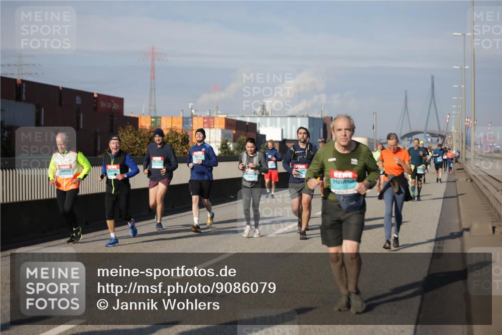 03.10.2025 - Köhlbrandbrückenlauf Jannik Wohlers http://msf.ph/oto/9086079 03.10.2025 10:07:42 Position 3 1713 meine-sportfotos.de
