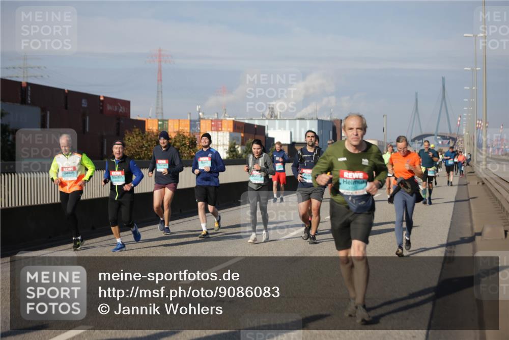 03.10.2025 - Köhlbrandbrückenlauf Jannik Wohlers http://msf.ph/oto/9086083 03.10.2025 10:07:42 Position 3 1713 meine-sportfotos.de