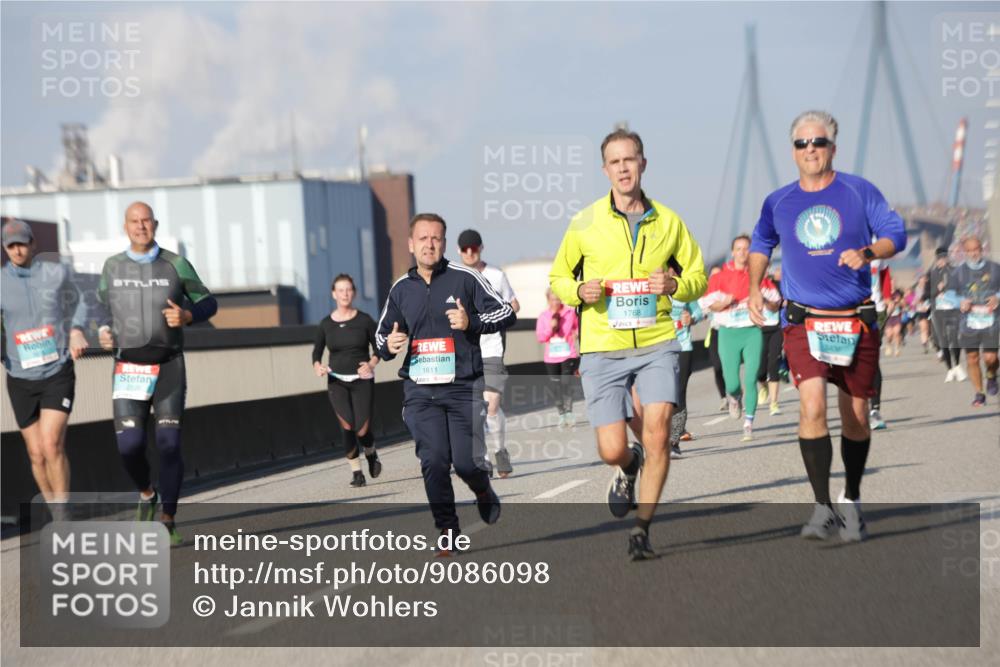 03.10.2025 - Köhlbrandbrückenlauf Jannik Wohlers http://msf.ph/oto/9086098 03.10.2025 09:57:08 Position 3 1611, 1768, 9408 meine-sportfotos.de