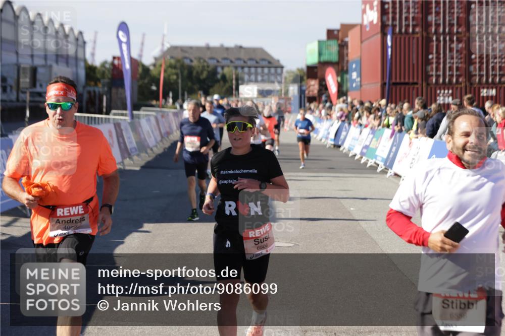 03.10.2025 - Köhlbrandbrückenlauf Jannik Wohlers http://msf.ph/oto/9086099 03.10.2025 13:18:49 Ziel 4077, 4556, 4756, 4812, 5115, 6429, 6500, 6506, 6556, 6596, 6795 meine-sportfotos.de